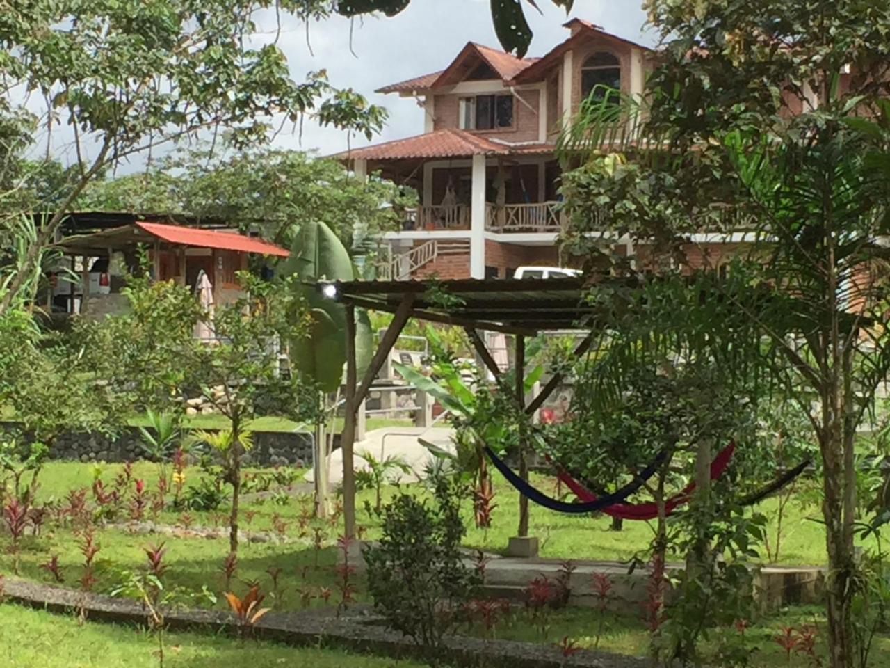 La Casa Del Rio B&B Puyo Ngoại thất bức ảnh